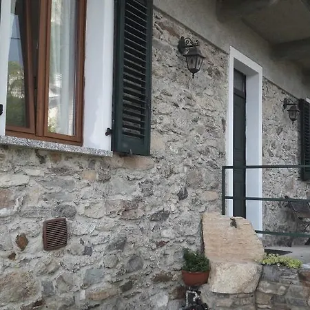 Nyaraló La Casa Delle Grigne Mandello del Lario