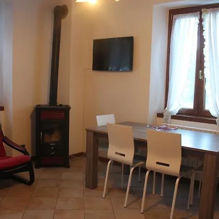 La Casa Delle Grigne Nyaraló Mandello del Lario